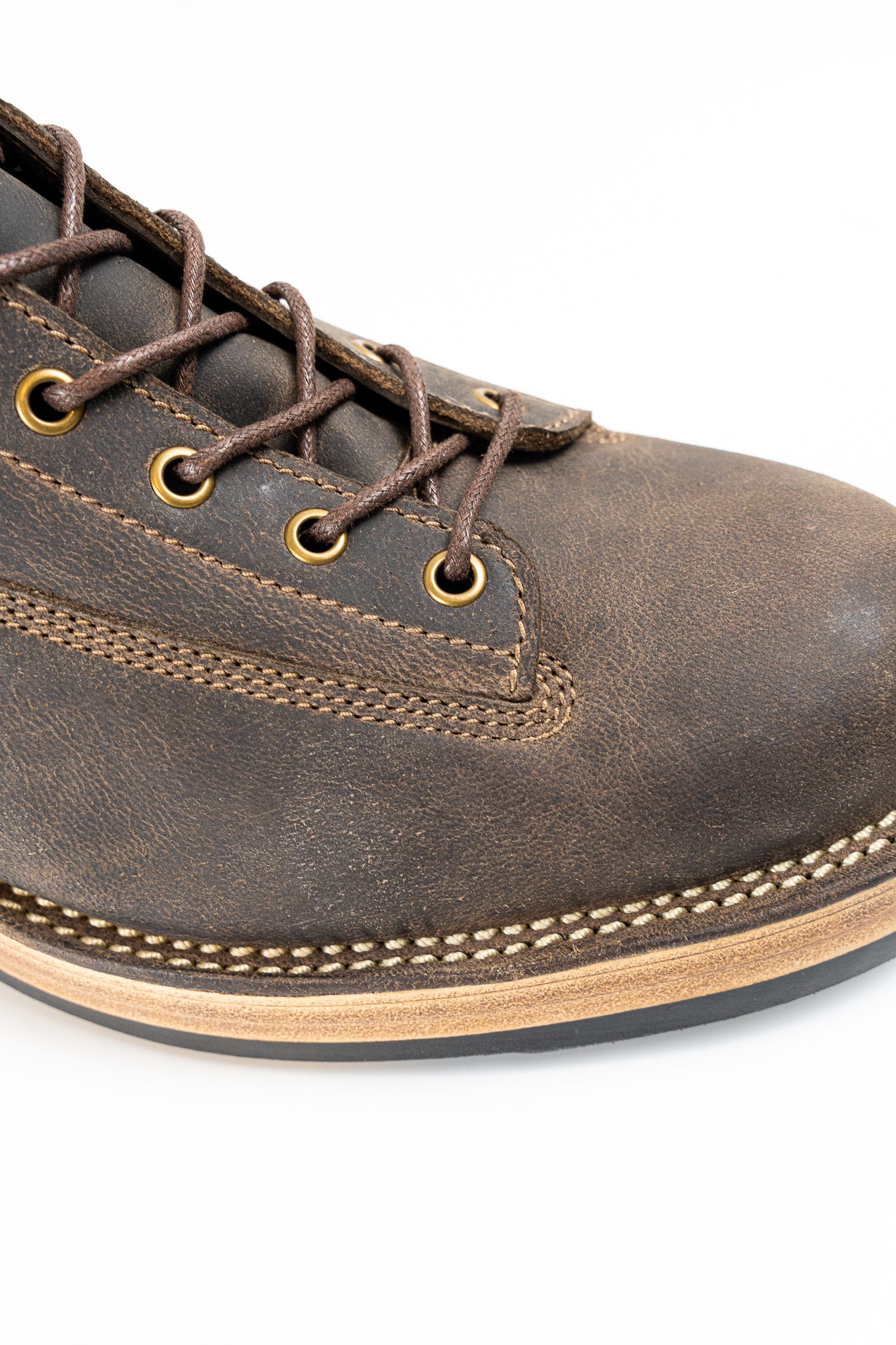Carver - Charcoal Teton Stag