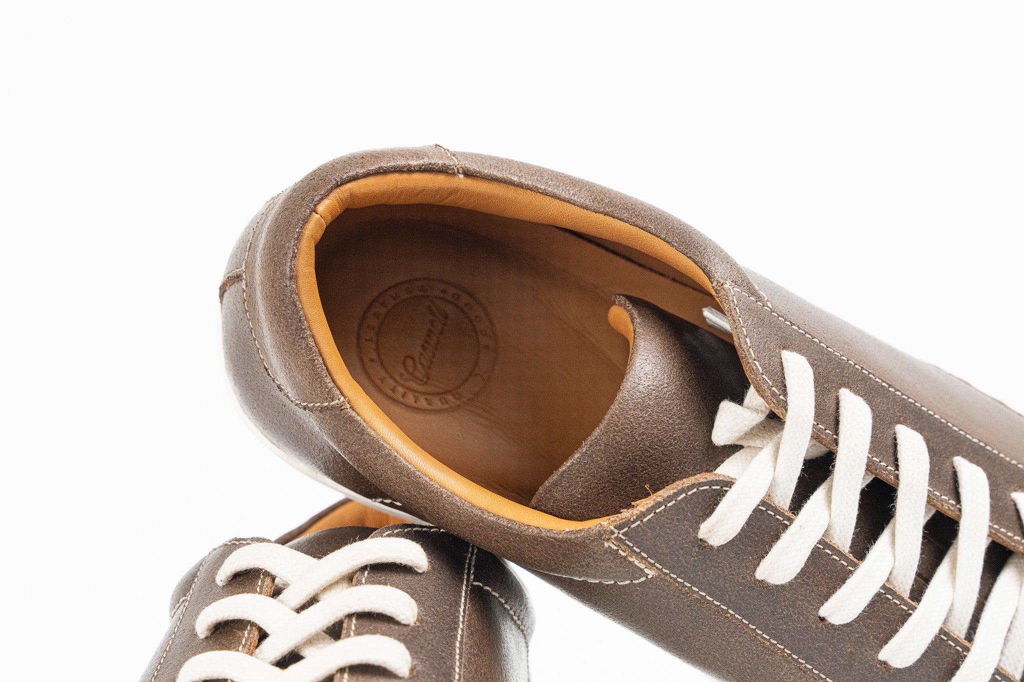 Soho - Natural Waxed Flesh