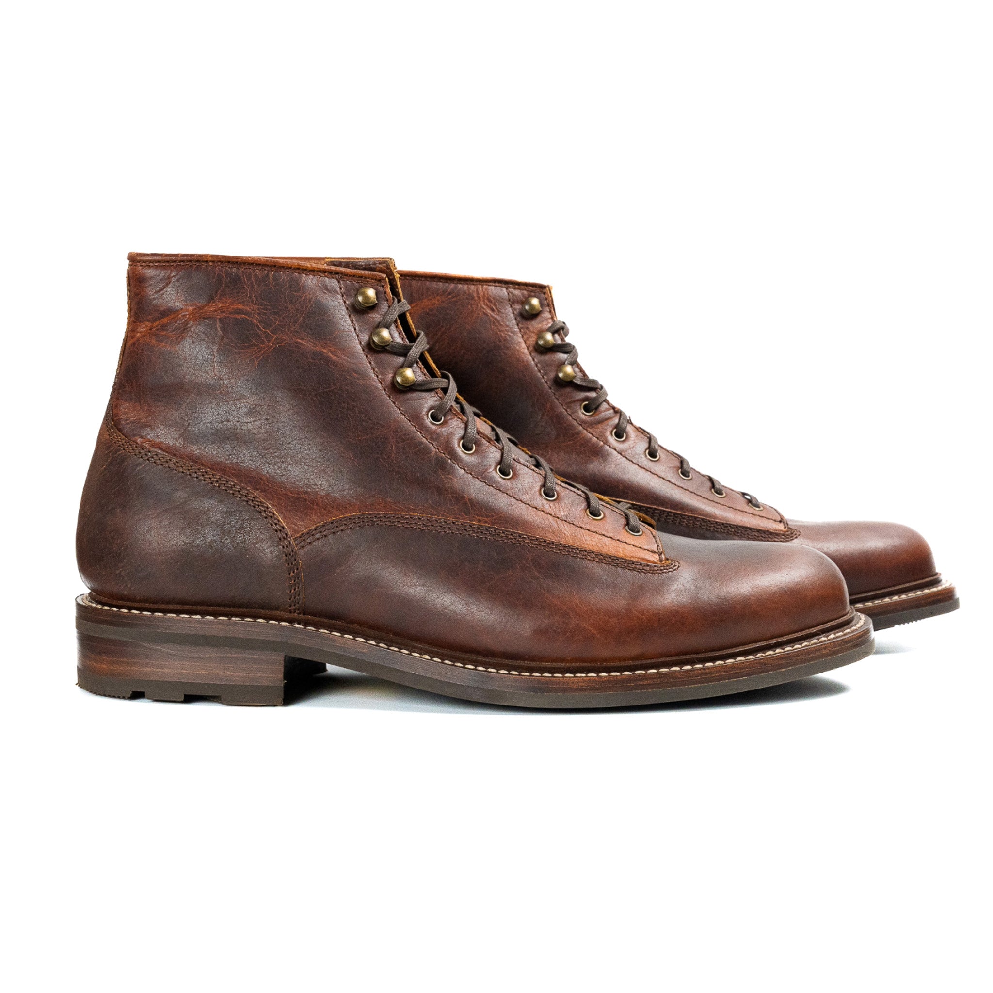 Carver - Cognac Pent Burnt Chip Tan Bison