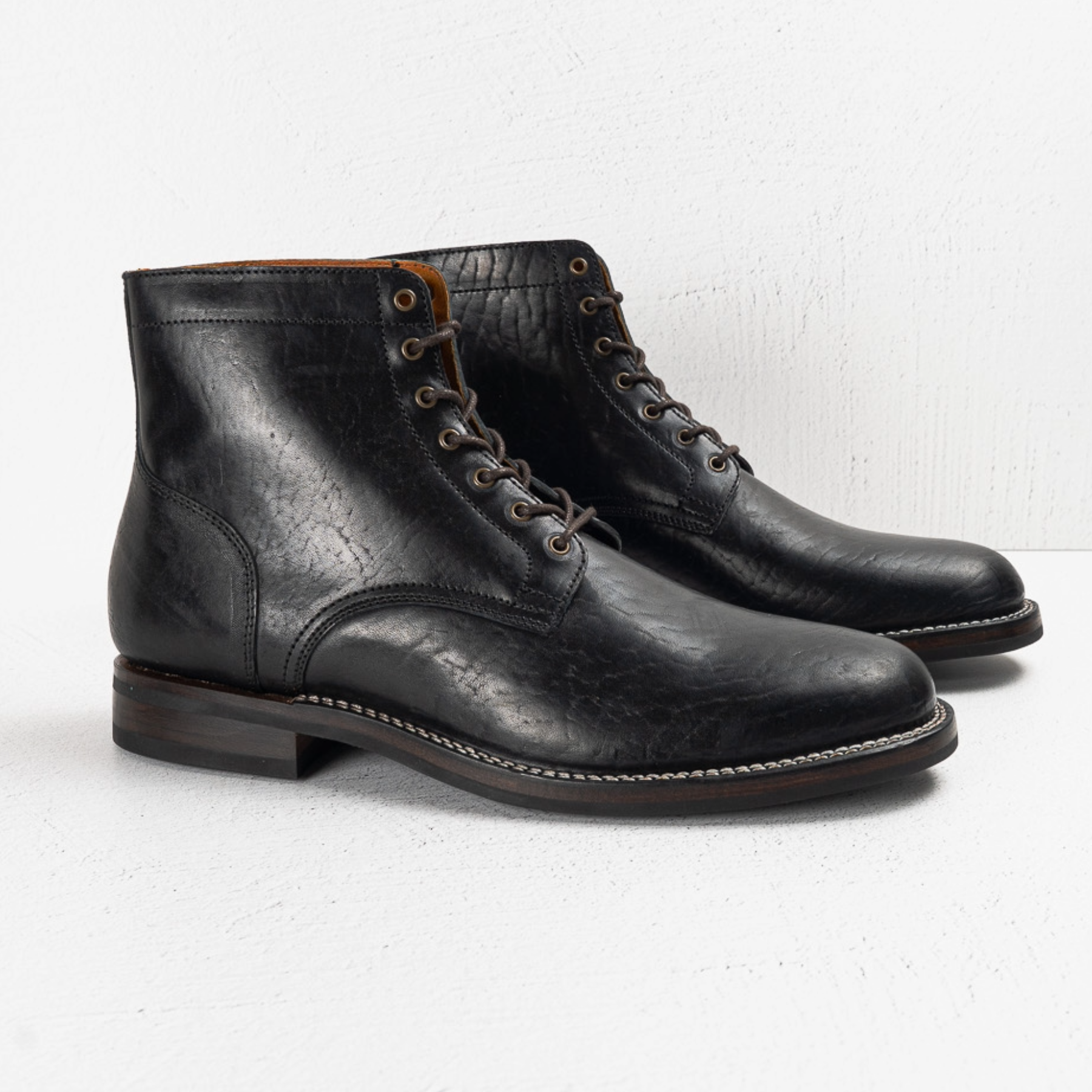 Lisbon Stitchdown - Black Rustic Horsebutt - Pre-Order