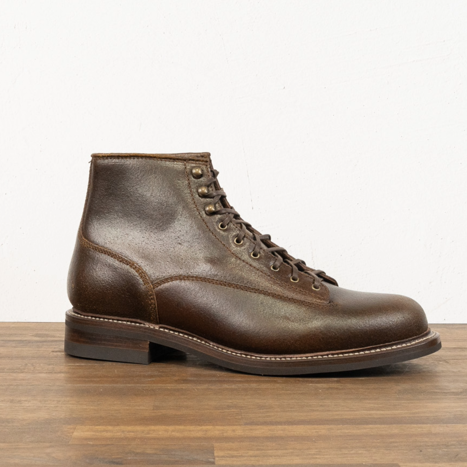 Carver - Cinnamon Waxed Flesh
