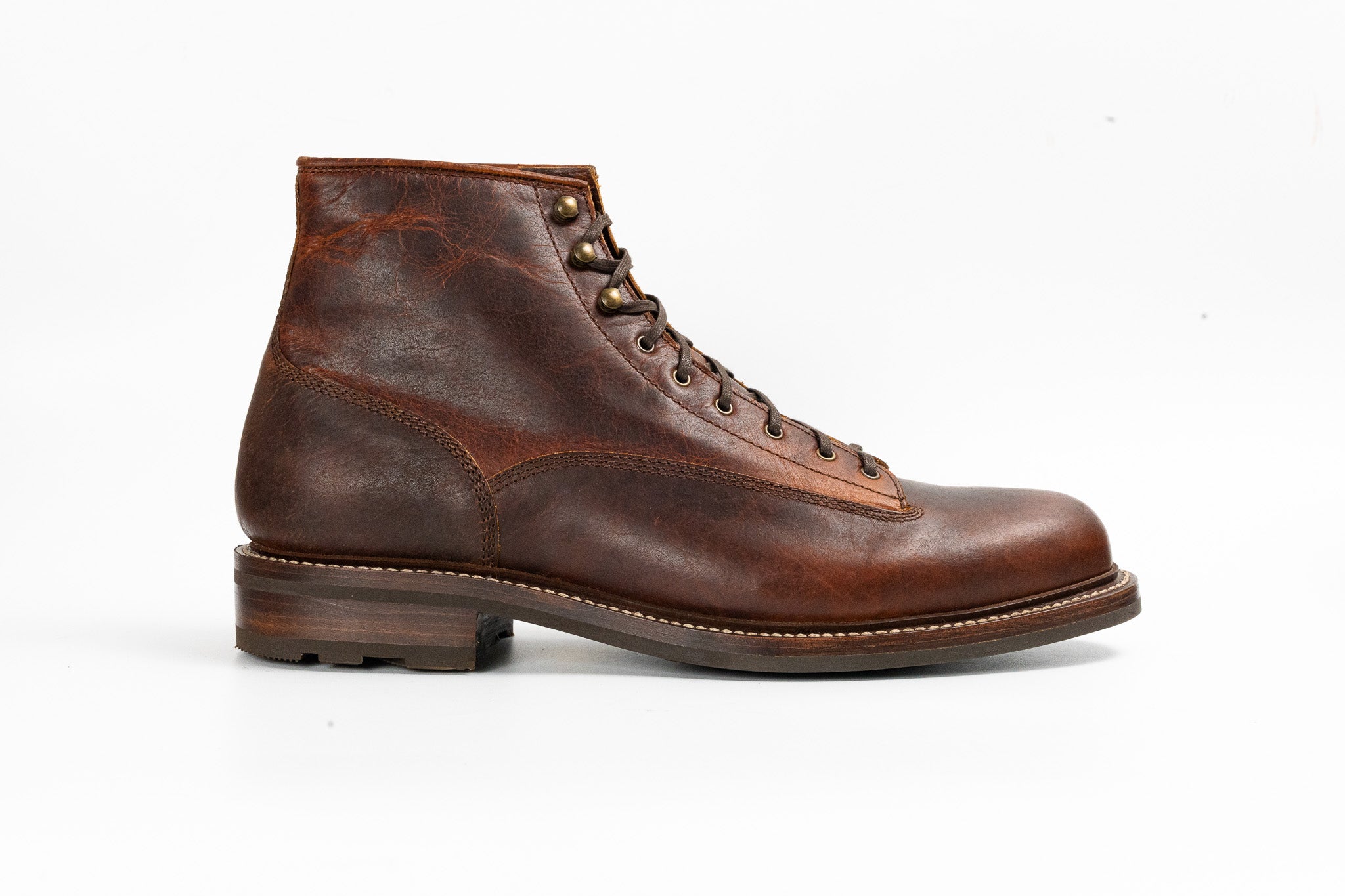 Carver - Cognac Pent Burnt Chip Tan Bison