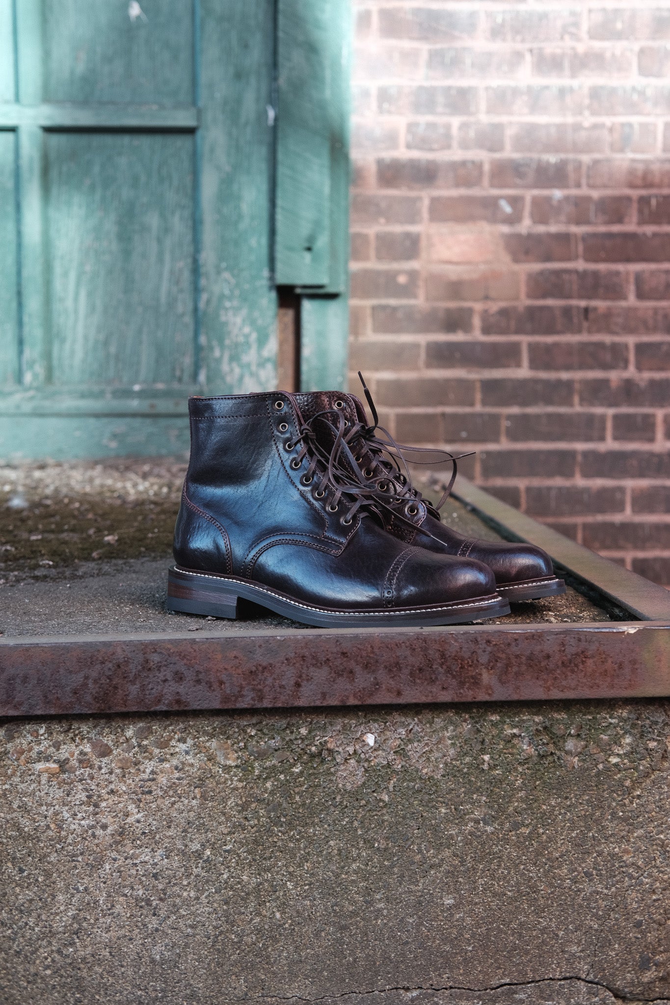 Foxhall - Burgundy Aspen Horsefront