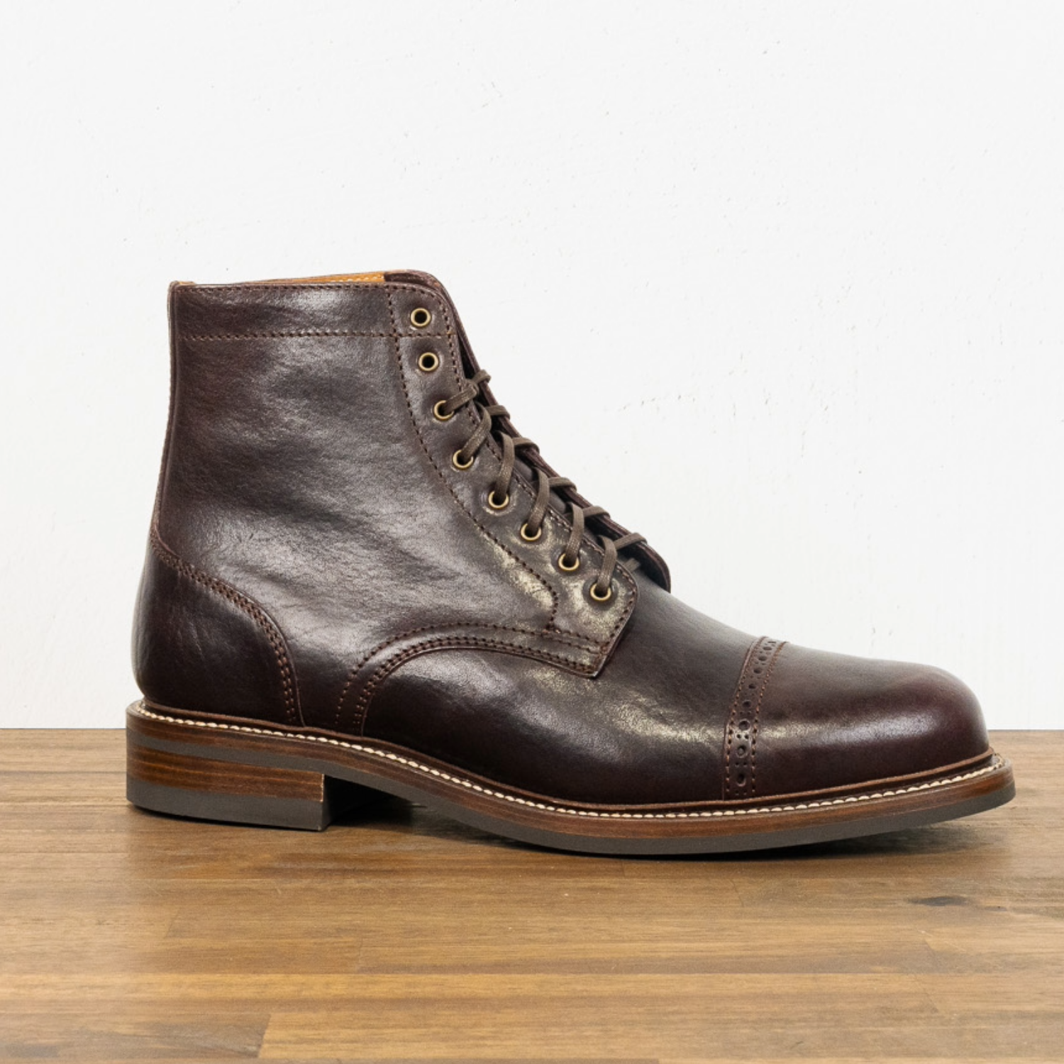 Foxhall - Burgundy Aspen Horsefront