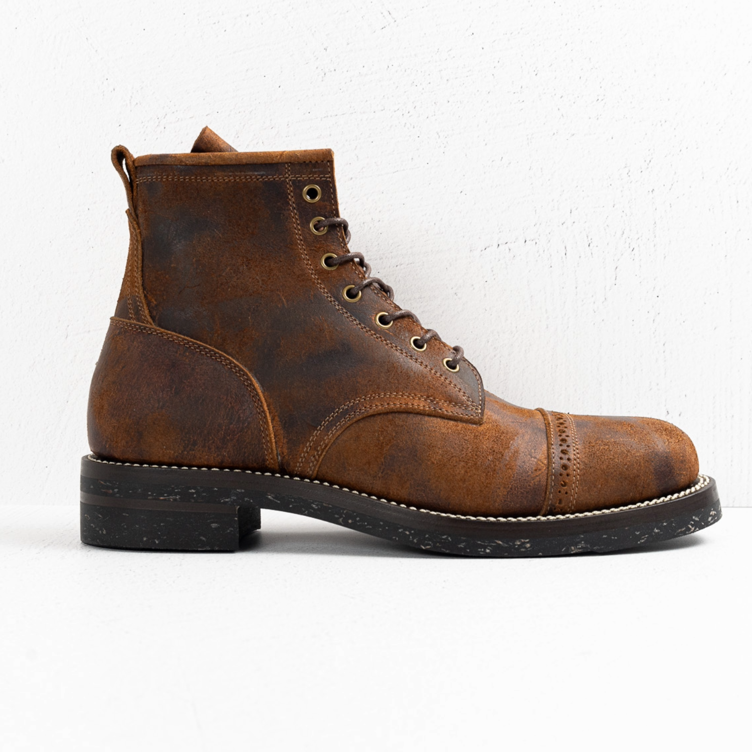 Garrett - Acorn Rambler