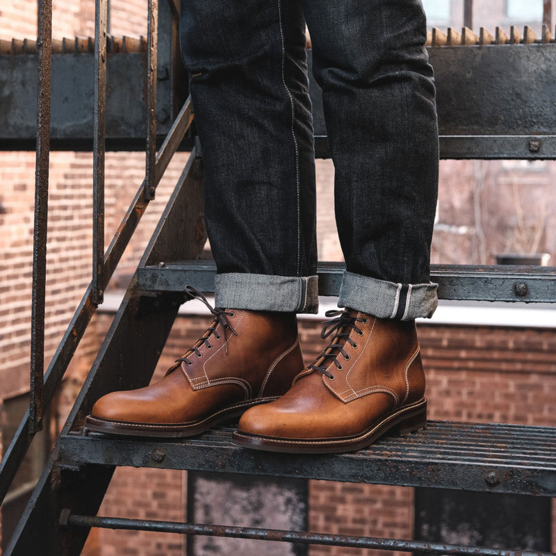 Lisbon - Caramel Classic Oiled Shoulder