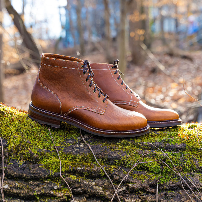 Lisbon - Caramel Classic Oiled Shoulder